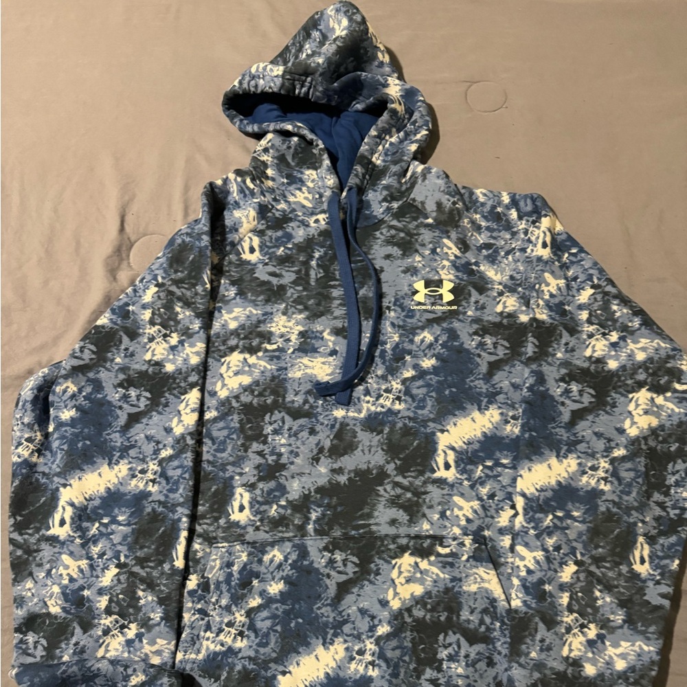 Under armor hoodie,new but no sticker